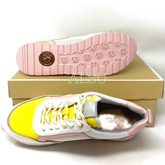 SANTA’S DEAL 🎄 Michael Kors Maddy Trainer Mesh Optic White Pink Women Size 8.5 - Picture 4 of 9